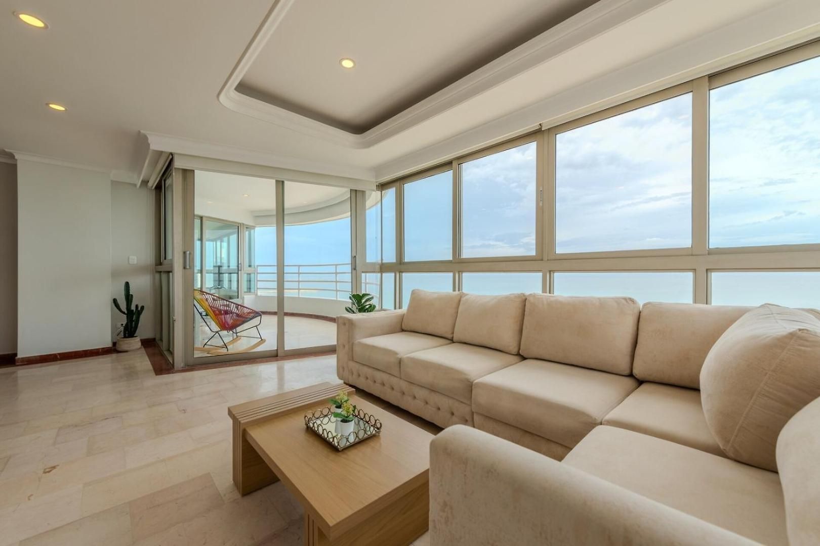 Spectacular 3br Ocean View In Bocagrande Apartamento *