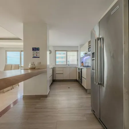 Spectacular 3br Ocean View In Bocagrande